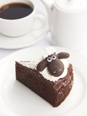 Shaun the Sheep Farm Cafe with Sunday Brunch