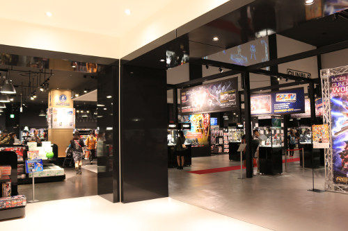 THE GUNDAM BASE TOKYO